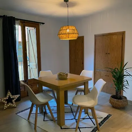 Albinana Apartment *