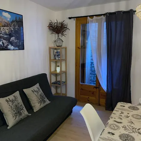 Albinana Apartment *